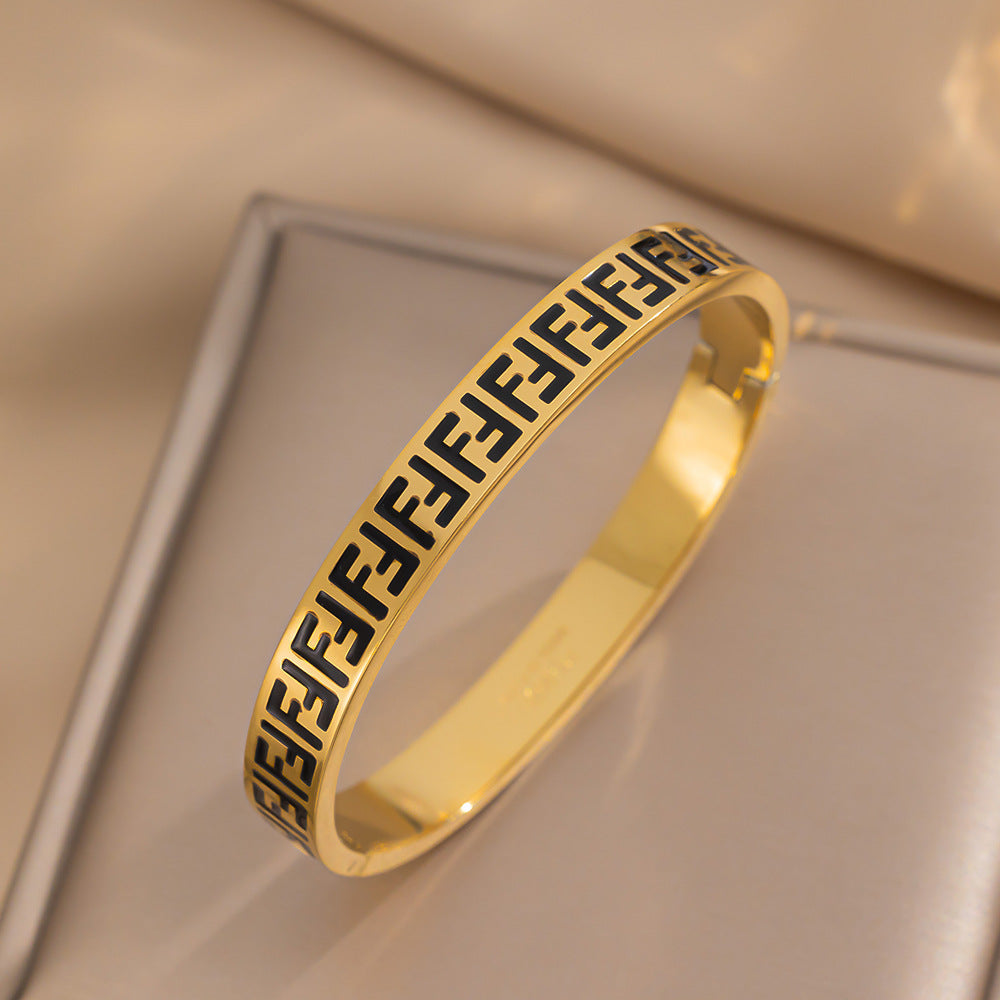 Fashion Bracelet With F Pattern